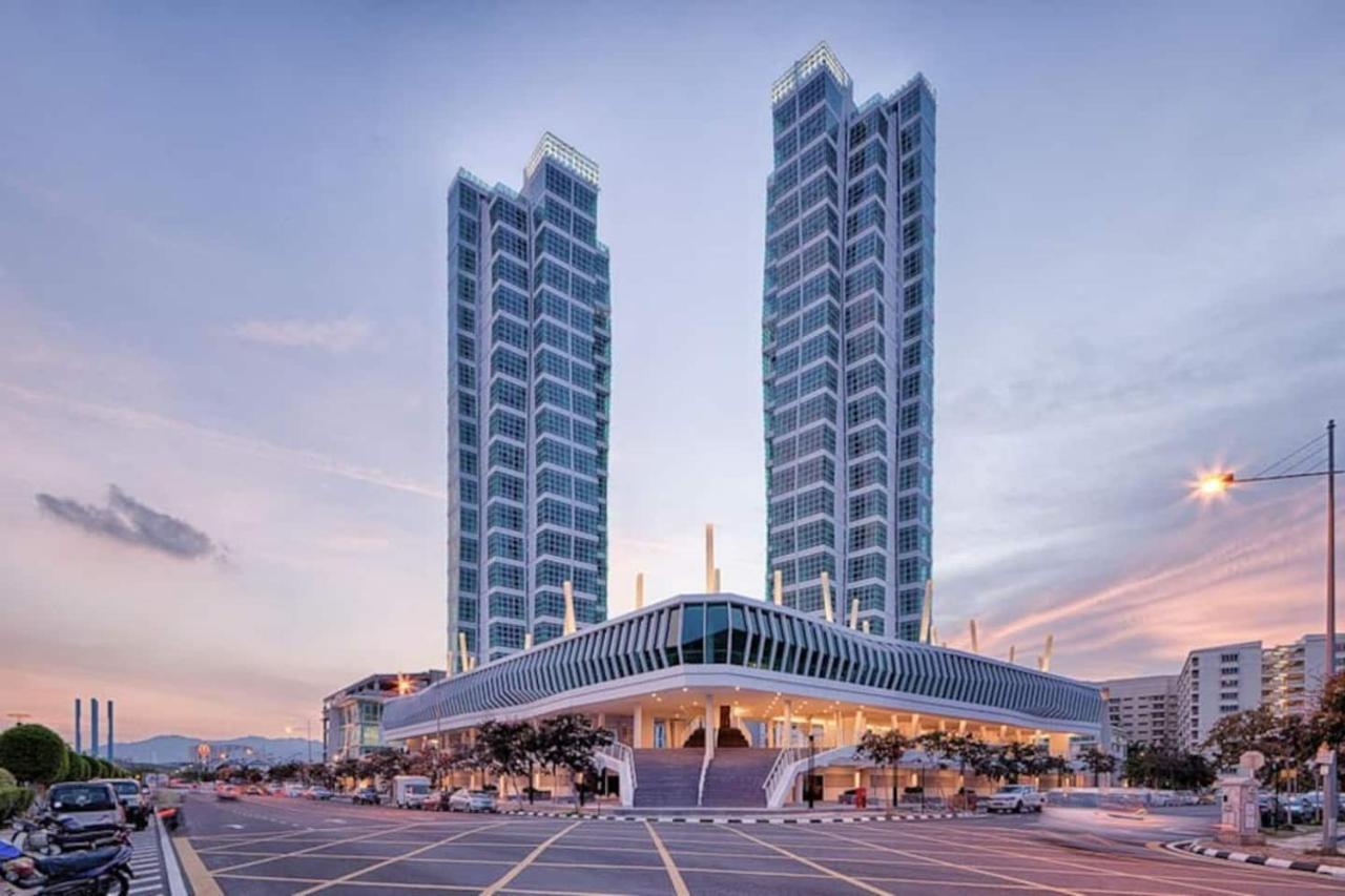 Loft Pano Seaview Suite 2 Bedroom By The Only Bnb Jelutong Exteriér fotografie